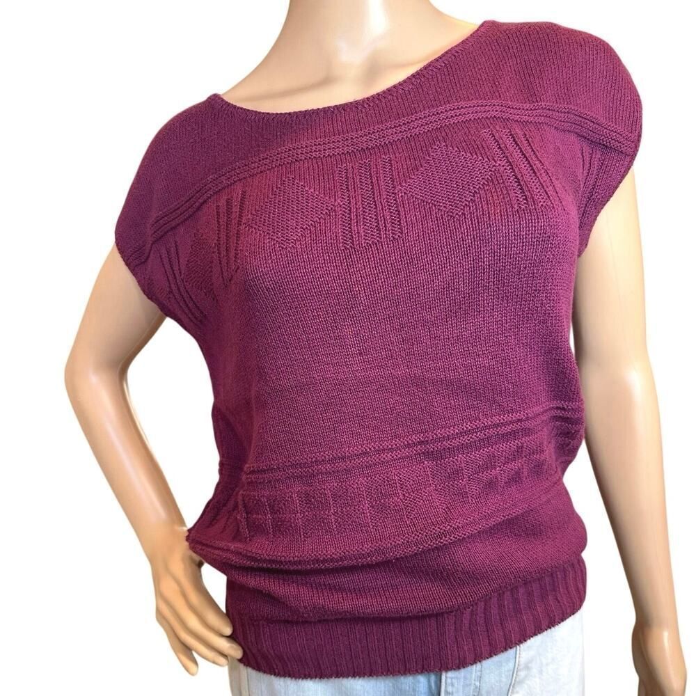 Vintage Southern Lady Cap Sleeve Magenta Crewneck Knit Sweater Vest Size Small